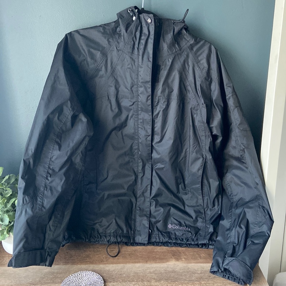 Woman’s Columbia Rain jacket